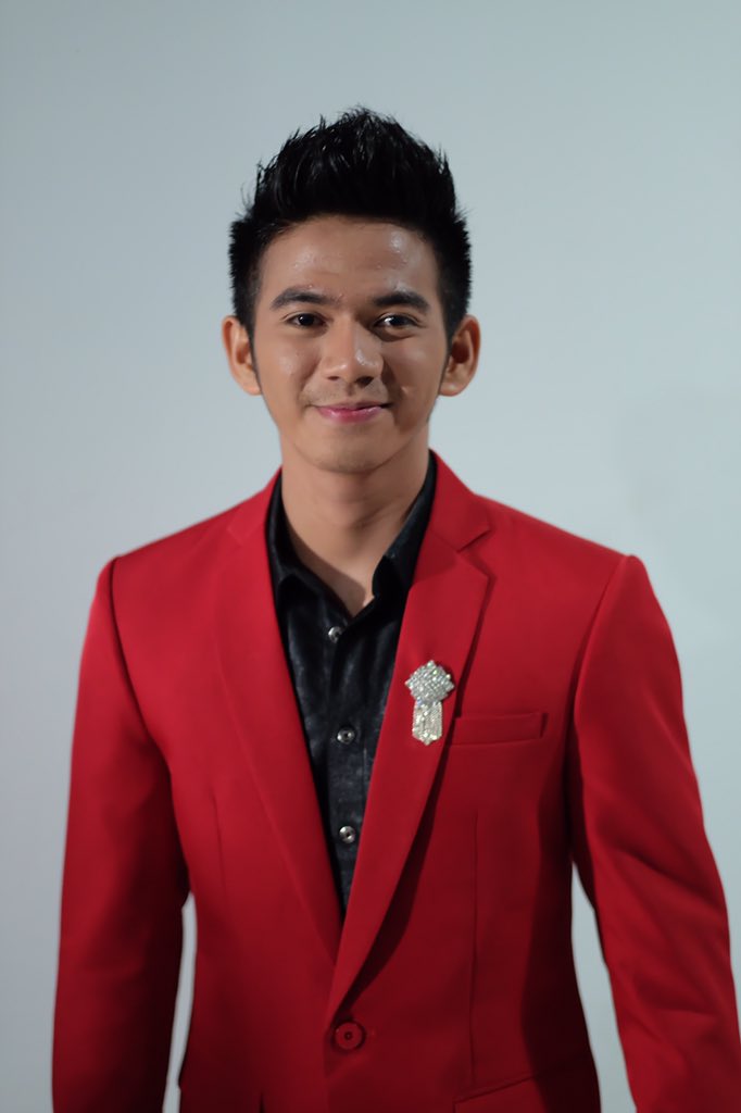 Kita gempur terusss brohhh
Smoga HT nyaaa bertahan di 1 yahh sampai selesai acara ..amin😘 #RizkiRidhoKonserSosmedLIDA