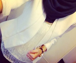 ghizlene2000's tweet photo. لا معنى للحياة من دون أمل، ولا قيمة لها دون وجود التفاؤل؛ فالحياة مليئة بالعقبات والمشاكل والصعوبات، فإذا فُقد الأمل لا نستطيع أن كمل طريقنا بسلام
#مساء_الخير https://t.co/PLiUySXmA1