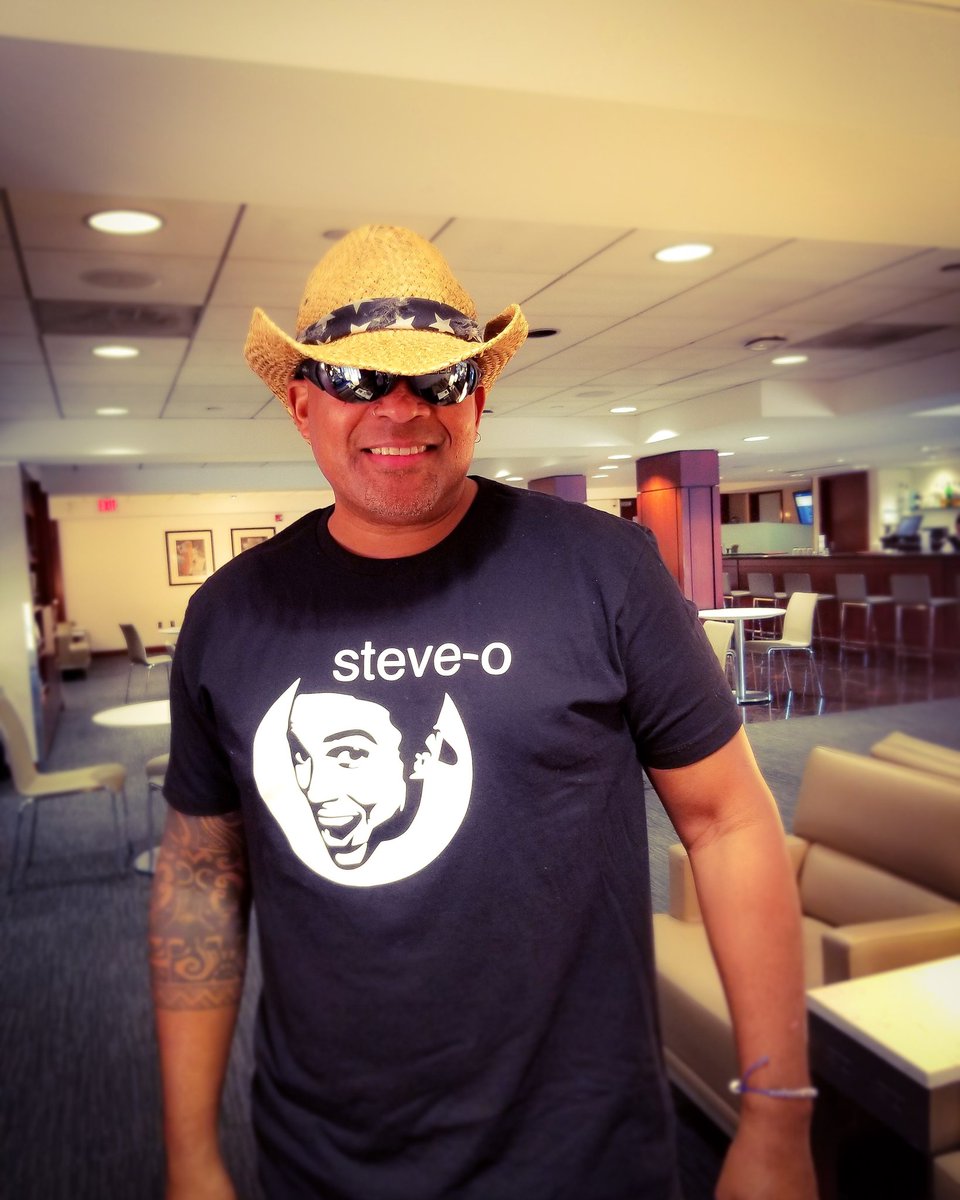 citysims's tweet photo. Off to French Polynesia (Tahiti) and I'm taking @4ocean @steveo with me! #yeahdude
#tahiti #frenchpolynesia #beach #beachlife #scuba #reefdiver #adventure #borabora #steveo #southpacific #vibes #relax #blackchefs #writer #exotictravel #thatlife #FormerWhiteHouseChef #RadFoodChef https://t.co/2baGw25mVo