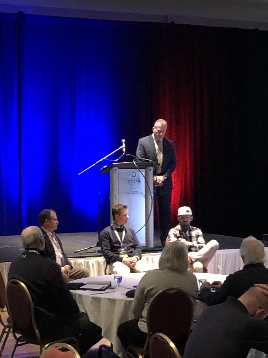 LoryPerizzolo's tweet photo. @Tuzz10 hosting our mitigation, adaption and resilience panel @DKICanada #dkievolve https://t.co/7hgjH54QVD
