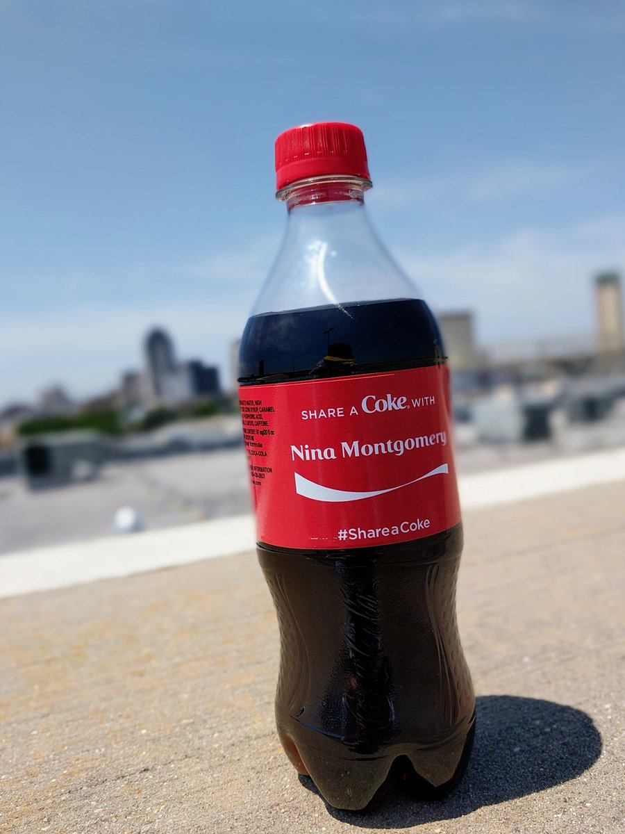 MagicIsKVMA's tweet photo. Hey @NinaOnAir! Did you lose something? It's refreshing.. it's fun to share.. it makes you smile.. oh and here's a hint.... it has YOUR name on it! #SpreadMagic #ShareACoke #FindNINAsCoke #iAmMagic #URMagic #WeAreMAGIC #CokeIsMAGIC #MagicisKVMA #Magic1029 https://t.co/267FaQTDXA
