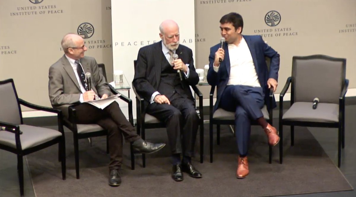 SharedStudios's tweet photo. LIVE: @SharedStudios founder @amarcbakshi and "father of the Internet" @vgcerf are discussing the birth and the best of the technology that permeates our lives at the @PeaceTechLab Summit. https://t.co/GntlJr8cJD #SharedStudios #SharedPortals #PeaceTechSummit18 #scalepeace https://t.co/muIwAuYJfJ