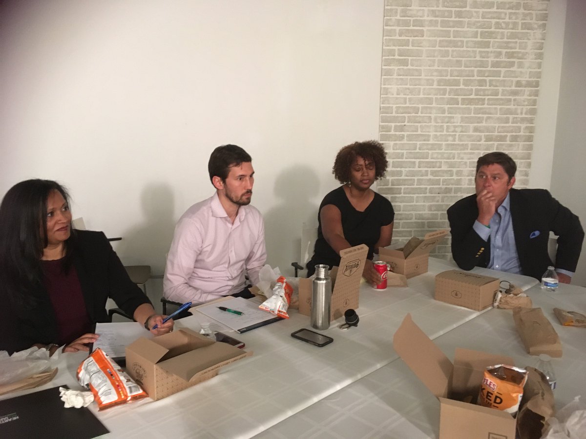 maudlynei's tweet photo. .@Suntimes #OnTheTable lunch conversation on covering #Chicago #diversity: #MetropolitanPlanningCouncil
#HeartlandAlliance @imancentral
#ChicagoCommunityTrust #WorkingForChicago #SupportSuntimes https://t.co/Jix13tr3hj