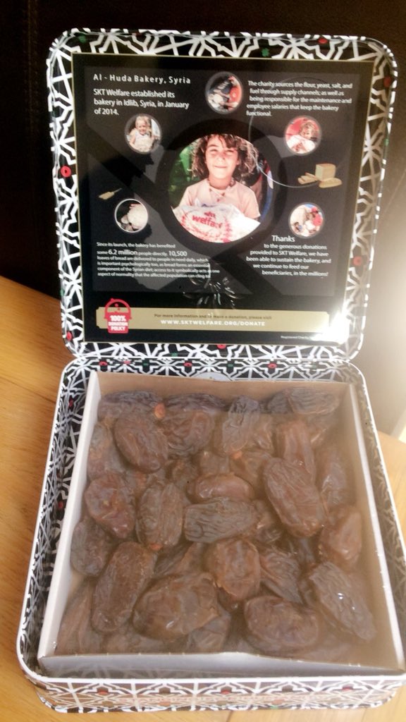 sajna581's tweet photo. Itโs become a traditional..Thanks @MissShalenaB4 ๐
If you havenโt purchased your DATES 4 #Ramadan Pls consider donating..
#Dates4Syria SKT Welfare has a 100% donation policy..this means every penny you donate is served to those in need. NO cost on admin or overhead. https://t.co/5G2BWuis2f