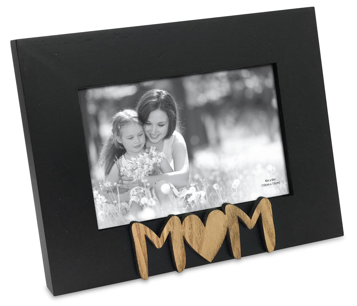 isaacjacobsintl's tweet photo. @africanbiatchh_ Share your favorite memory with her with this beautiful wood Mom sentiments frame! https://t.co/IQadYGkuEb https://t.co/oW33PfxlDz
