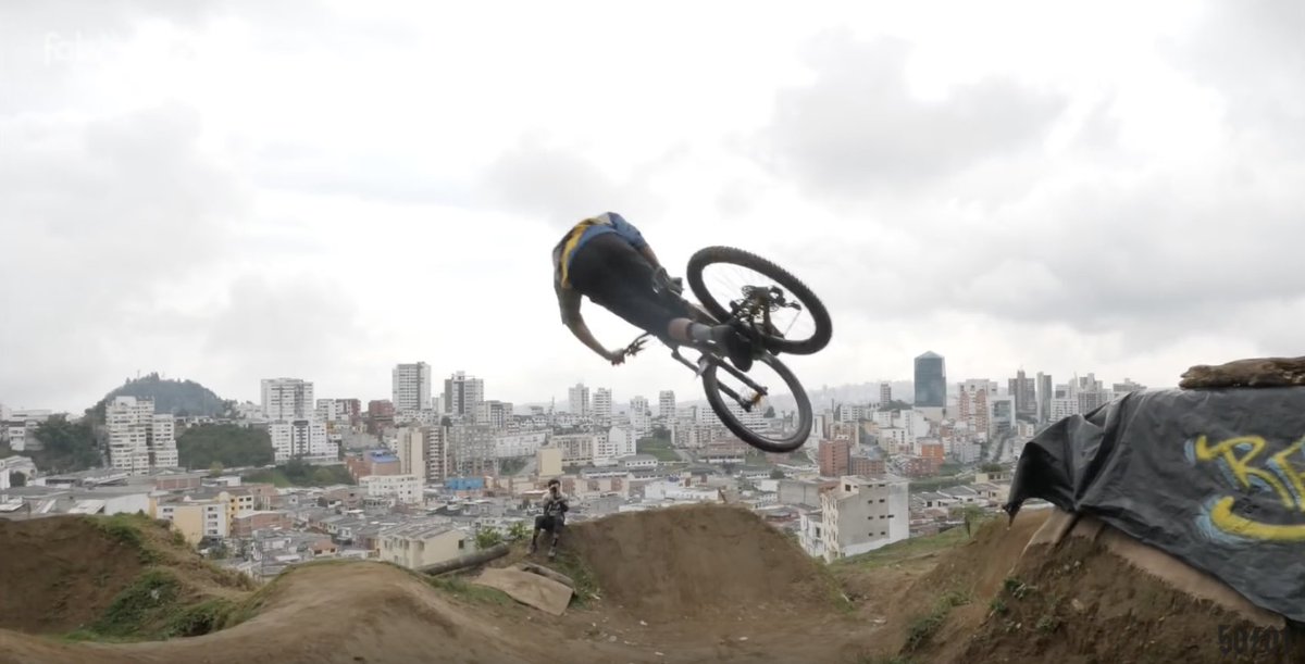 Ever wonder what life on the road w/ the Santa Cruz Enduro & @50to01 crew is like? Take a trip to South America with the guys for the start of the Enduro season. From @fabriccycling & @rancor w/@Ratboy_Bryce @markscott259, @Iagogaray @loosedoglewis & more youtube.com/watch?v=f_zkI4…