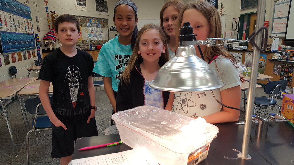 tstrongccsd66's tweet photo. PV 5th graders utilize LV science lab  to plan and create models of water cycle. #NGSS #ccsd66 https://t.co/FwftJG7hP9