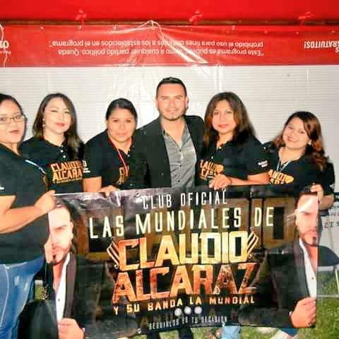SUENA mi COMPLACENCIA #memoriasdeunidiota <a href="/ClaudioAlcaraz/">Claudio Alcaraz</a> En <a href="/lacomadremerida/">La Comadre Merida</a>  #CODIGOCOMADRE  @MundialesMerida @heyD @RommyAlcaraz #seguirteesmidecicion