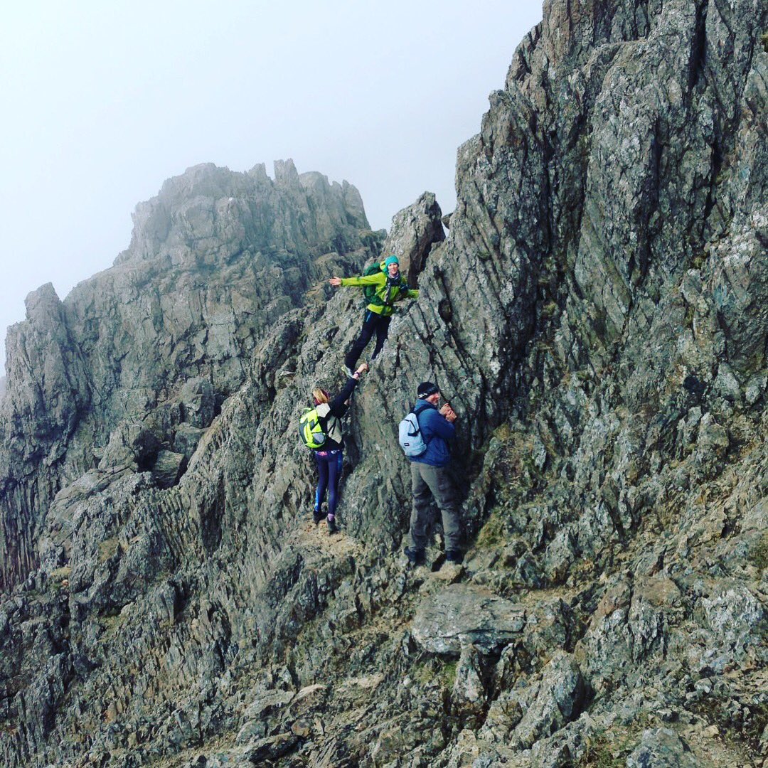 Climber_Mel's tweet photo. Scrambling today up Grib Goch up to Snowdon #scramble #snowdon #climb #climbers #gribgoch #wales #snowdonia #outdoors #walking #team #rock https://t.co/CdZnsyBcdh