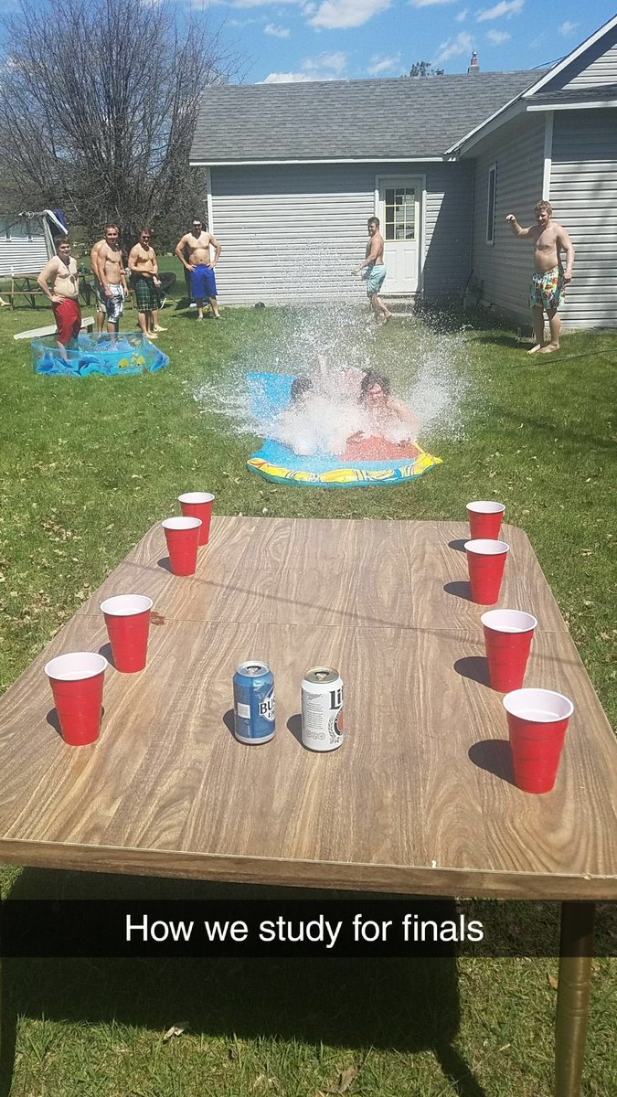 GreasyTonys's tweet photo. #finalsweek #howistudy #slipnflip #flipcup #flippycup #slipnslide https://t.co/DOOoeJl7FJ