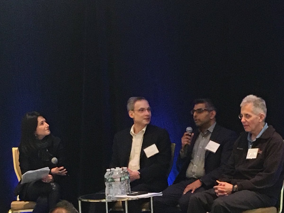 ConferenceForum's tweet photo. Our co-chair #JulieKrop moderates 'Going from Big Pharma to Small Biotech Leadership: Challenges and Opportunities' with
#ManuChakravarthy, #KeithGottesdiener & #RobertWasserman. #CMOBoston #AMAGPharma #AxcellaHealth @RhythmPharma #NorthernBiologics https://t.co/mpzEeoLiAM