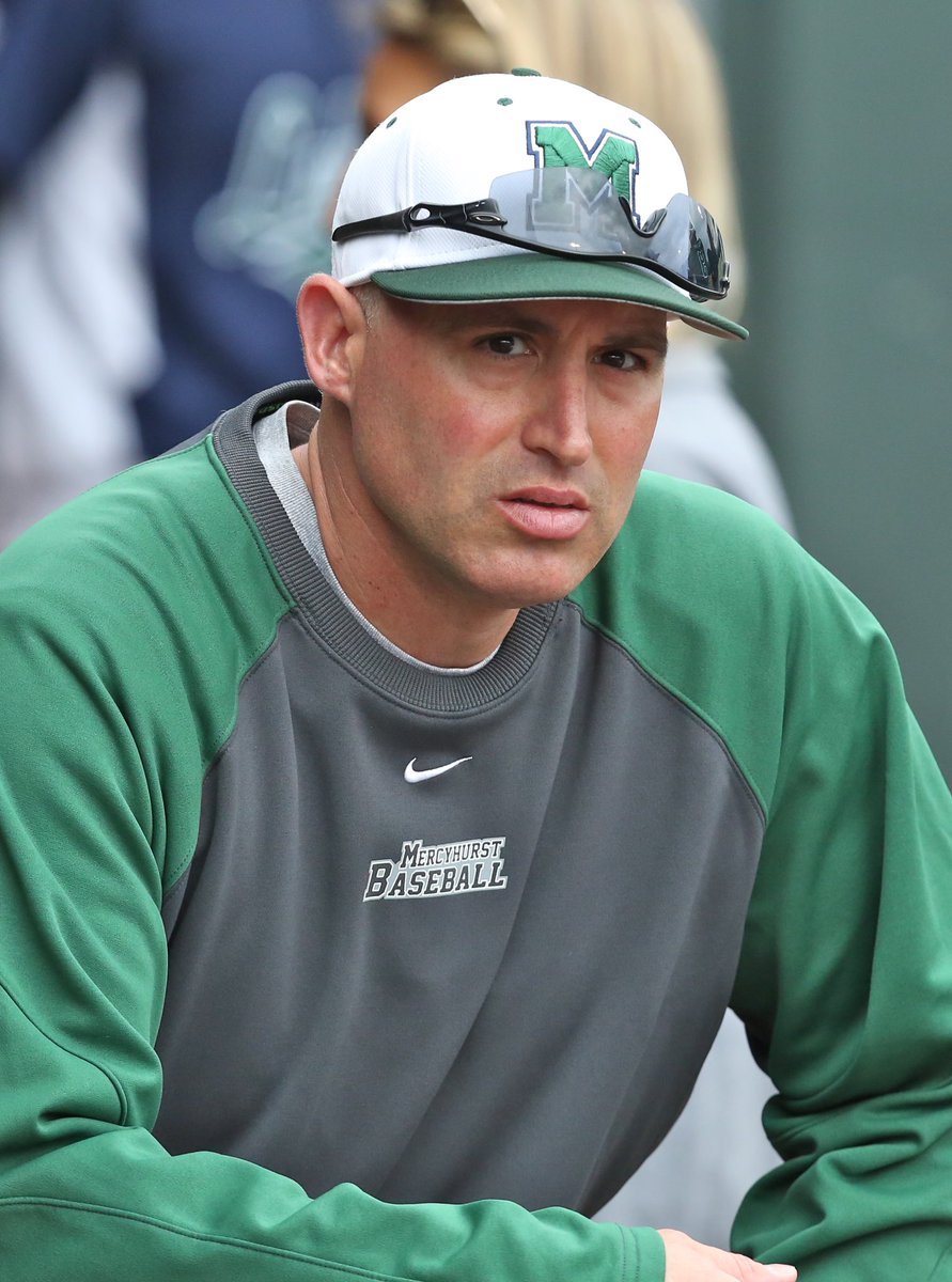 insidepitchmag's tweet photo. “The must-haves are high character people who care about their teammates. With our climate, we need mentally tough athletes. We play in some nasty weather, far from what you envision baseball to be, and we are up front about that.” @jspan27, @HurstBaseball https://t.co/GdCUOouWtL https://t.co/DlEsjztHQ0
