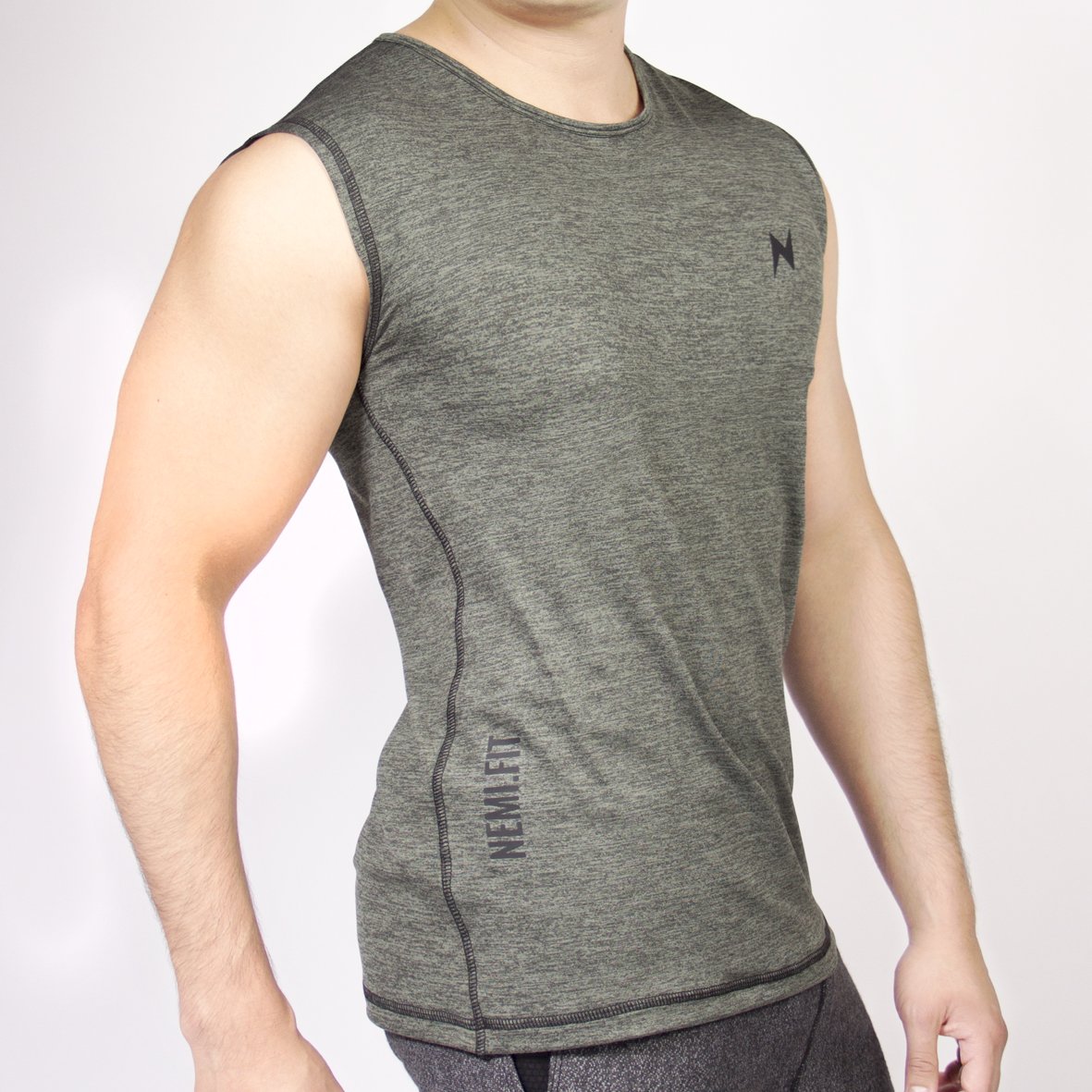 nemifit's tweet photo. 🔥 La nueva Tank Fit se amolda a tú cuerpo, con secado rápido 🌪 y stretch, disponible en Rojo 🥊 y Verde Army 💪, envío gratis a México en https://t.co/7oIMQcNOUm y en el buscador de mercado libre como https://t.co/RQnwGTUyyC 👀 #SomosPotencia #EnElTrabajoEsTipico #FelizMartes https://t.co/PYc4VNr1eC