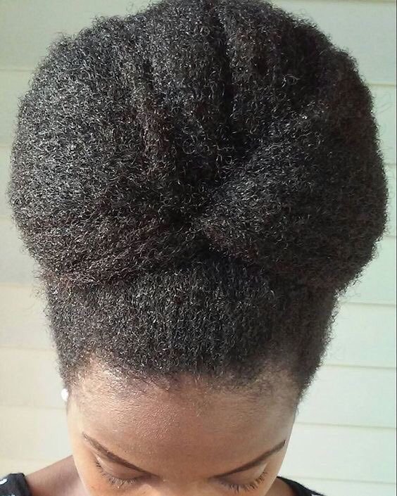 JoziRecycling's tweet photo. @Africarevolt My favourite subject, we getting there.
Inferiority complex is a result of not knowing yourself.
It's time for Africans to wake up. Bt the way we're so into other nations, our sisters are going to fight us for this
What I c here is self hate
#WeaveMustFall
This is hair👇 https://t.co/3sGwxsawSB