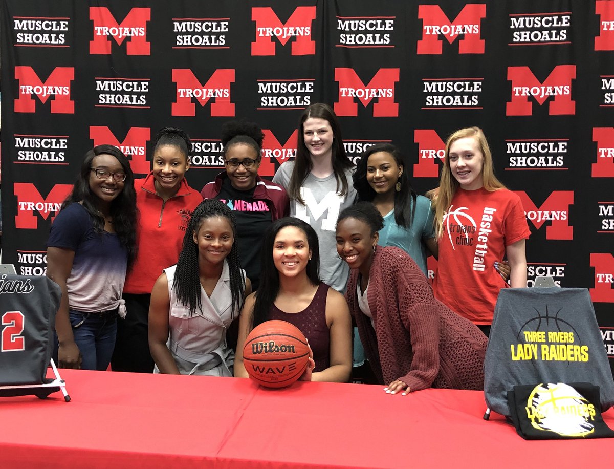 CoachWoodsHoops's tweet photo. We are so proud of @JordaLittle who signed a full scholarship with Three Rivers College today! #R8:37 #ladytrojans Make us proud, Jay! https://t.co/46p60781kV