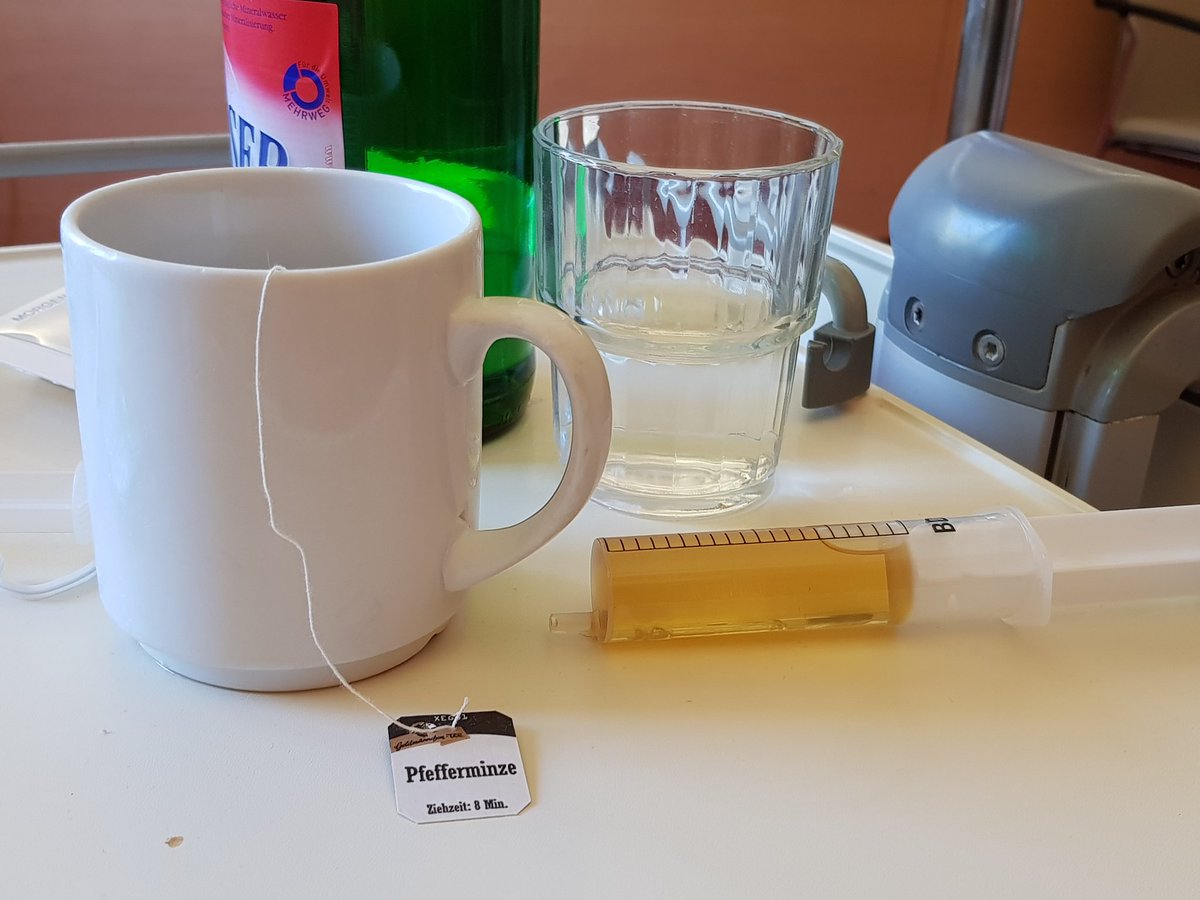 MichiiBloggerin's tweet photo. Ich bin operiert 🤩 🤩 mir geht es gut und die Schmerzen halten sich im Hintergrund. Darf sogar schon Tee trinken... #adipositas #adipositaschirurgie #gewichtsverlust #magenBypass #magenbypassop https://t.co/GisrqtNUxo