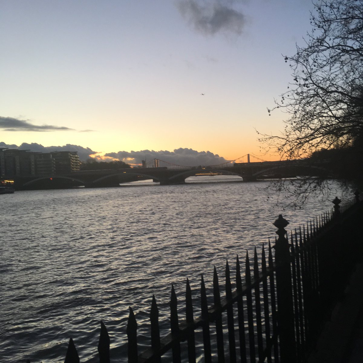 emma_levinson's tweet photo. ๐NEW BLOG๐#Blogspiration at last!
"THE BRIDGE"
#mentalhealth #KeepTalkingMH #endthestigma #MentalHealthawarnessMonth #antidepressants #DontBeAshamed #WhateverHelps #recovery #itsokaynottobeokay #SickNotWeak #blogger #mentalhealthblog #KeepFighting๐ช
https://t.co/lfZnAA8wON https://t.co/PnWFGj6tr7