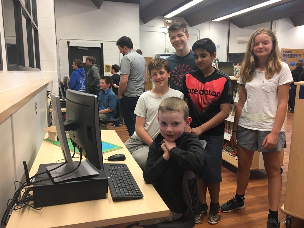 Mrs. Ducker’s showed their hard work and deeper learning of #Citizenship past &amp; present at today’s open house! Looking to the past to better understand ourselves &amp; become better citizens of the world. Ending with a pioneer dance! Well done! #RCNPDL #community #EducationWeek 🌎💚