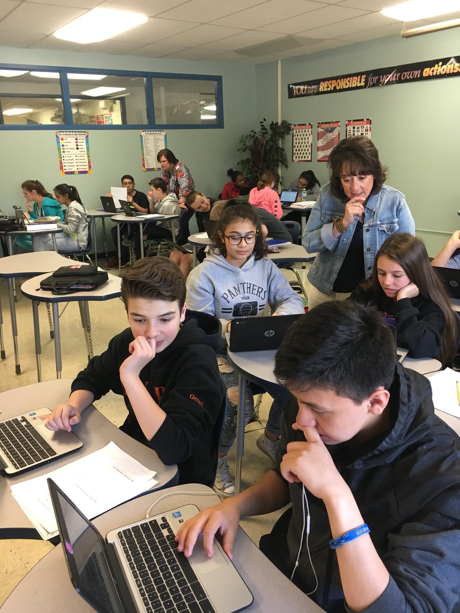 jenlarue2's tweet photo. Mrs. Skarzynski and Mrs. Skog are helping our Panthers with their Civil Rights projects! #wdsd7 https://t.co/AVIsRYlMNx