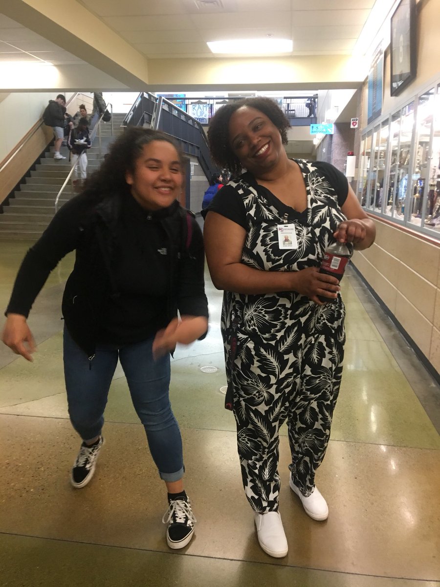 2020mrhs's tweet photo. OUR QUEEN AND TREASURER. MS.JAMES SHOWING US HOW TO  D R E S S😍👑 #allhailqueenjames @TheRamPack https://t.co/id44b7kSD7