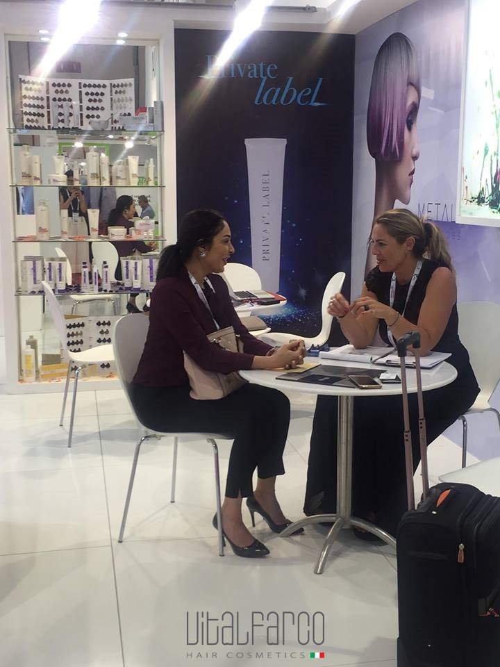 vitalfarco's tweet photo. Primo giorno al #BeautyworldME di #Dubai 🇦🇪💆‍♀

Domani altra lunga giornata!
#staytuned https://t.co/6fUsom1nXD