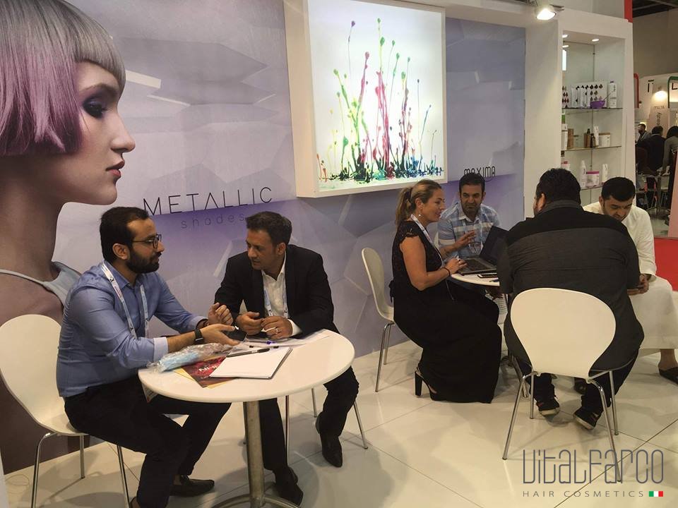 vitalfarco's tweet photo. Primo giorno al #BeautyworldME di #Dubai 🇦🇪💆‍♀

Domani altra lunga giornata!
#staytuned https://t.co/6fUsom1nXD
