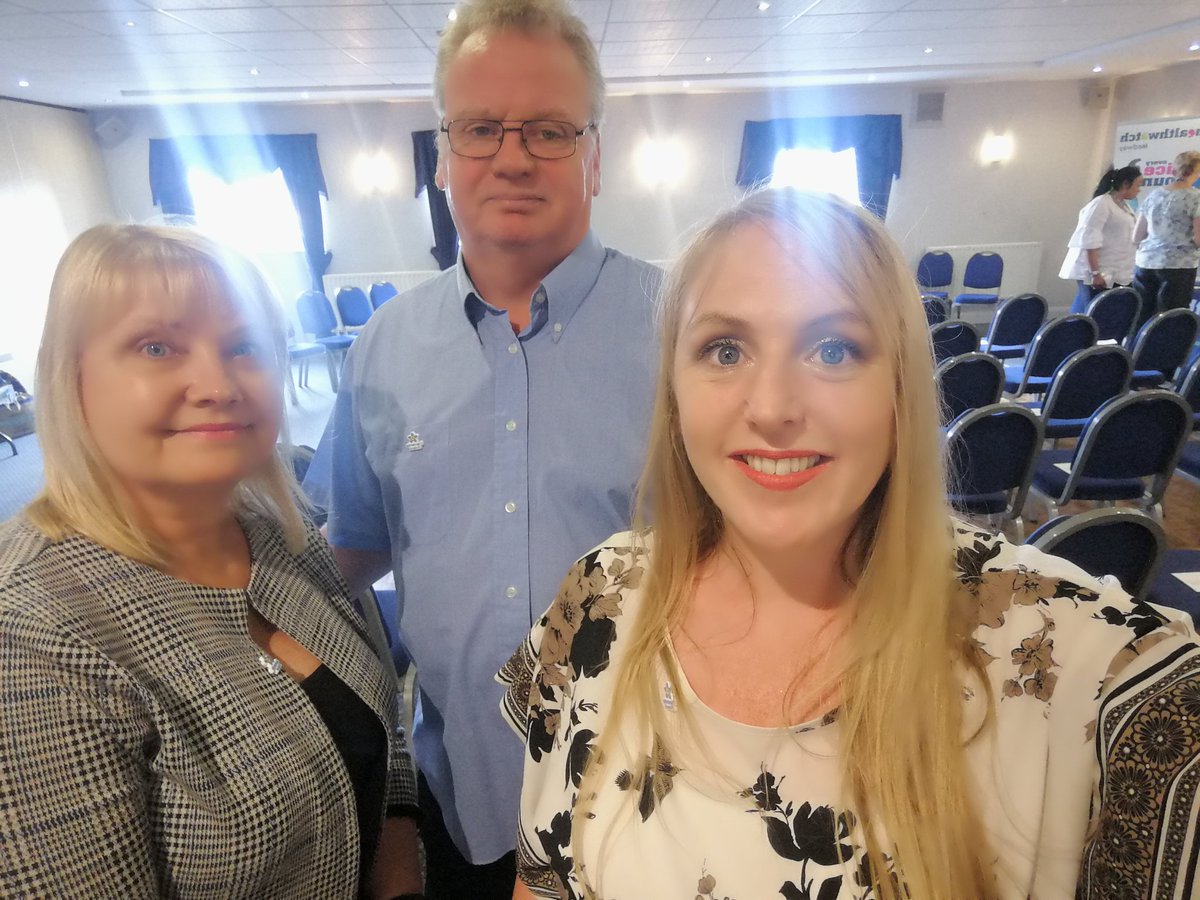 DWiltonArt's tweet photo. Putting a positive spin on #dementia today with healthcare professionals on hand to answer questions. And some lovely cake (thank you @Telcareltd). This session was a hard sell but worth it for the awareness it raised. ☺️ #MayorOfMedway https://t.co/0oLPG2mDEk