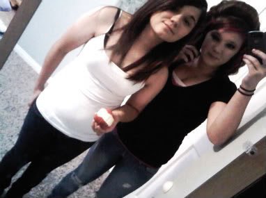 fjcordaway's tweet photo. idk what i would do without this bitch #jannaP #frannyC #10YearsStrong https://t.co/C3U0ZjGu8s