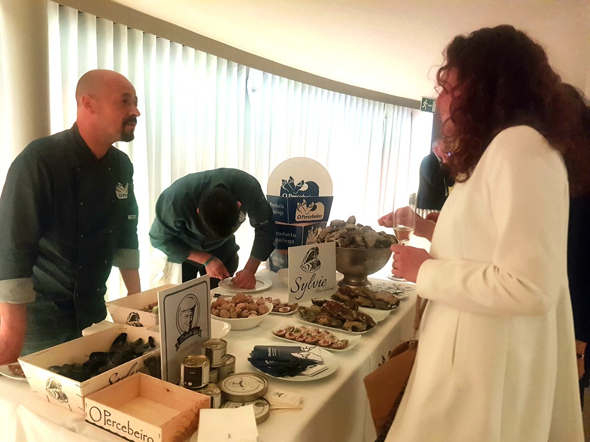 O Percebeiro (@opercebeiro) on Twitter photo Y para terminar la jornada, estamos en el @Westin_Palace con nuestros amigos de <a href="/Luxury_Spain/">Asociación Española del Lujo - Luxury Spain</a> presentando nuestros productos #opercebeiro #productosgallegos <a href="/oEirado/">Iñaki Bretal</a> Y para terminar la jornada, estamos en el @Westin_Palace con nuestros amigos de <a href="/Luxury_Spain/">Asociación Española del Lujo - Luxury Spain</a> presentando nuestros productos #opercebeiro #productosgallegos <a href="/oEirado/">Iñaki Bretal</a>
