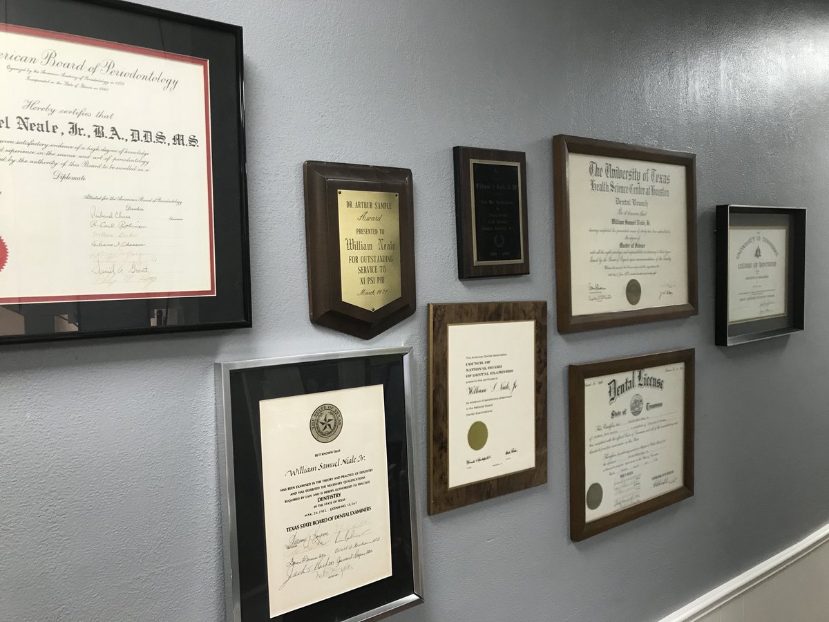 DrNealesOffice's tweet photo. You wana talk about accreditation? Represent for Periodontics and Periodontists everywhere! Dr. Neale is in the building! #periodontalrockstar #stoptoothdecay #stopgumdisease #stopdentophobia #wichitafallsdentalhealth #flossordie #healthymouthhealthybody #brushlocal https://t.co/dJUcx4mOj8