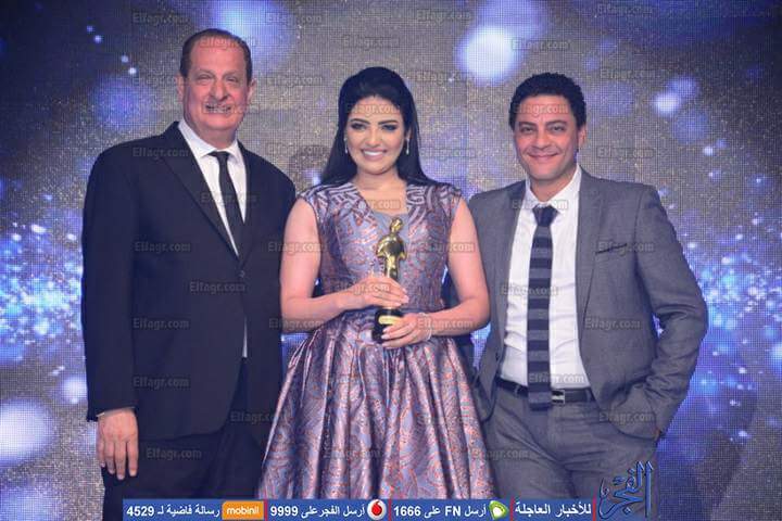ultrasshereen's tweet photo. تكريم الليدي #شيربن_يحيي امس كأفضل مطربة شعبيه في الشرق الأوسط من Mema Music Awards ❤💪
#UltrasShereenYehia
#ShereenYehiaArmy
#تكريم_شيرين_يحيي_بالميما https://t.co/LWuvCCgzwz