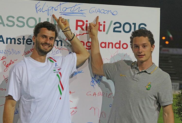 FilippoTortu's tweet photo. Dopo due anni nel weekend tornerò a gareggiate a Rieti: all’ora eravamo avversari, oggi compagni d’allenamento.
In ogni caso sarà più di un semplice esordio 
@nike #justdoit #startyourimpossible https://t.co/bmpkxsywTg