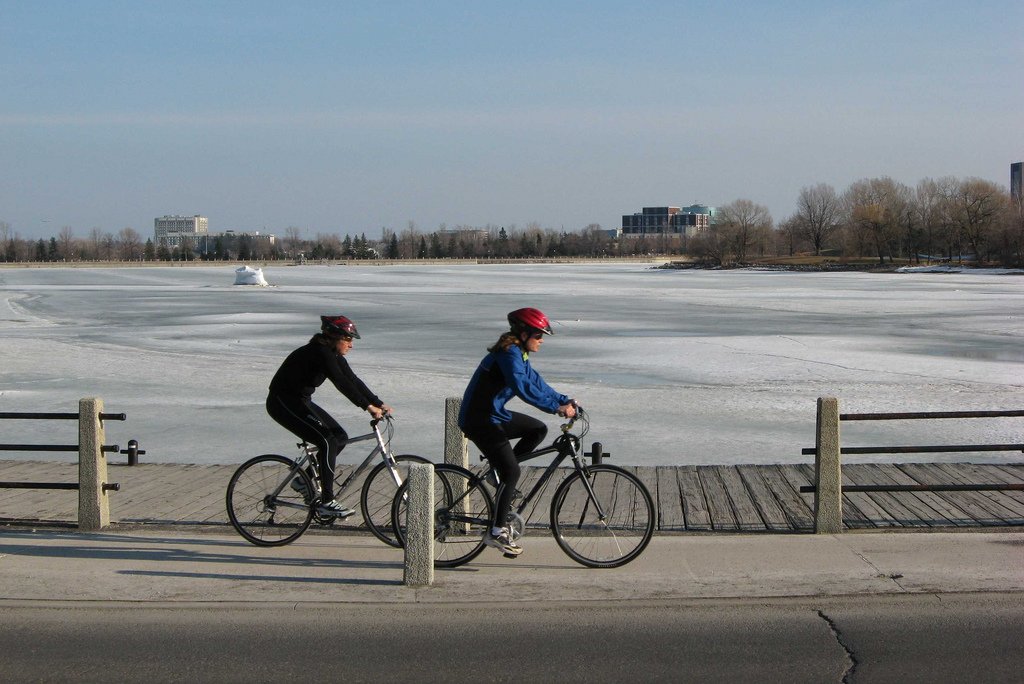 EcologyOttawa's tweet photo. How is the @ottawacity making streets more safe, healthy, and green? Come to our #ActiveTransportationSummit on May 16th for a panel discussion and the release of our new Active Transportation Report #OttBike#OttWalk#EcoOtt#PedalPower#Walk2Work https://t.co/DmVFcZRiPm