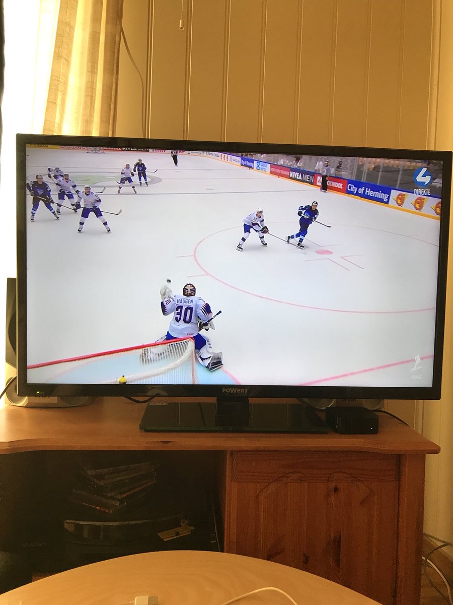Jenni_S_Berg's tweet photo. Finland vs Norway #IIHFWorlds2018 #finland #suomi #norway #norge #icehockey https://t.co/K79jG71uMg