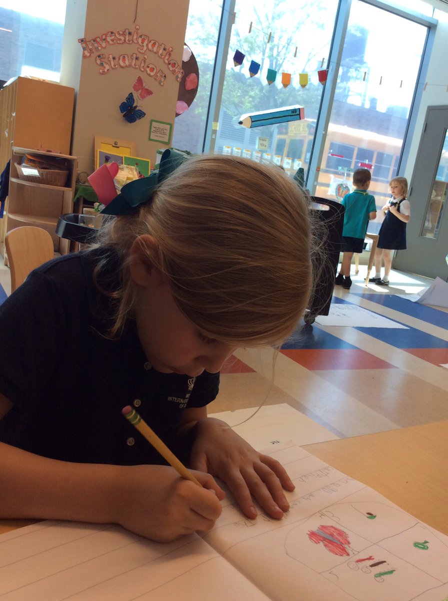 BISCLPReception's tweet photo. The #BrilliantBadgers have been applying their new understanding of life cycles to their independent writing! WOW! @The_IEYC #thebrilliantbugball #writingforapurpose #BeAmbitiousNAE ##BISCLPReception https://t.co/EltBmQcmZu