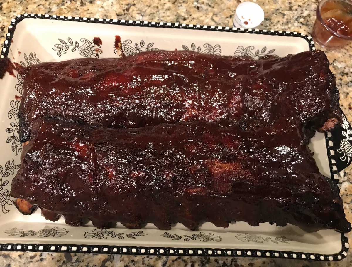 JuanCastilloJr4's tweet photo. @1053thefan smoke my first rack of baby back ribs this weekend. Trying to step my grill game up. What you guys think. https://t.co/pnyKoO6xrj