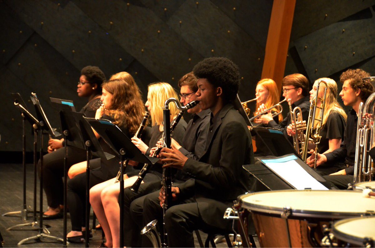 The FSYO held their final concert of the season on Sunday. Sign up today to audition for the 2018-19 season: May 15 for strings and May 22 for winds, brass and percussion. 

florencesymphony.com/youth_orchestra