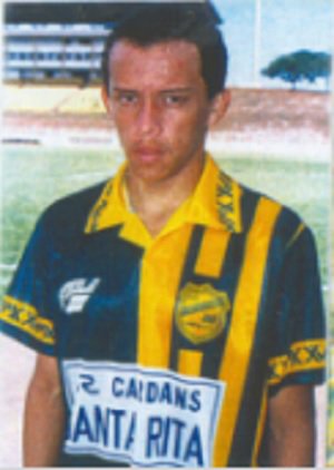 O <a href="/franca_08/">Guglielmo_La_Franca_08</a> jogou demais no São Paulo, mas antes arrebentou no <a href="/xv_jau/">Central do XV de Jaú</a> ! Acesso para a A1 do Paulista em 95 no mesmo time que tinha <a href="/Edmil5onOficial/">Edmilson de Moraes</a> GALO!!