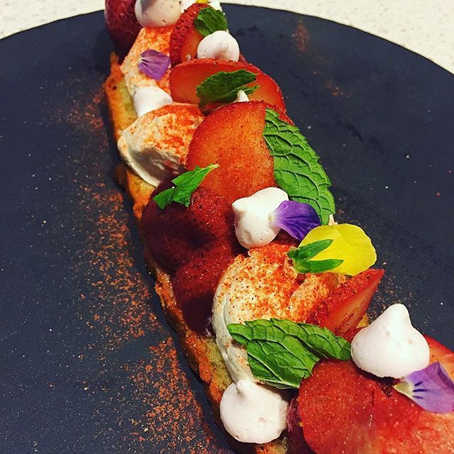 Chef_Ray_C's tweet photo. That one time fresh strawberries had fun....#tbt strawberry shortcake #manitwasgood#havefun#texturesofstrawberries#whodoesthis#truecooks#kitchenlife https://t.co/pc45O2J32r https://t.co/24HkyHGD0Z