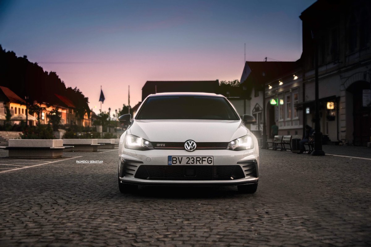 paunescus's tweet photo. Forgot my tripod home... 
follow me on Instagram: https://t.co/GoGWz4YcI1 
#volkswagen #photography #nikon #Automotive #golf https://t.co/BvHVvaEXQU