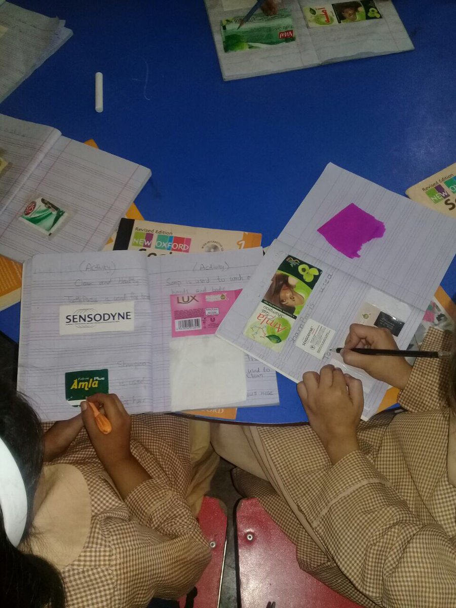 Khadimhussain4's tweet photo. #CriticalModelofEducation 
Science and social studies activities at #BaachaKhanSchoolNauthiaPeshawar

#SupportQualityEducation
#SupportBaachaKhanSchools https://t.co/k22umVnoC6