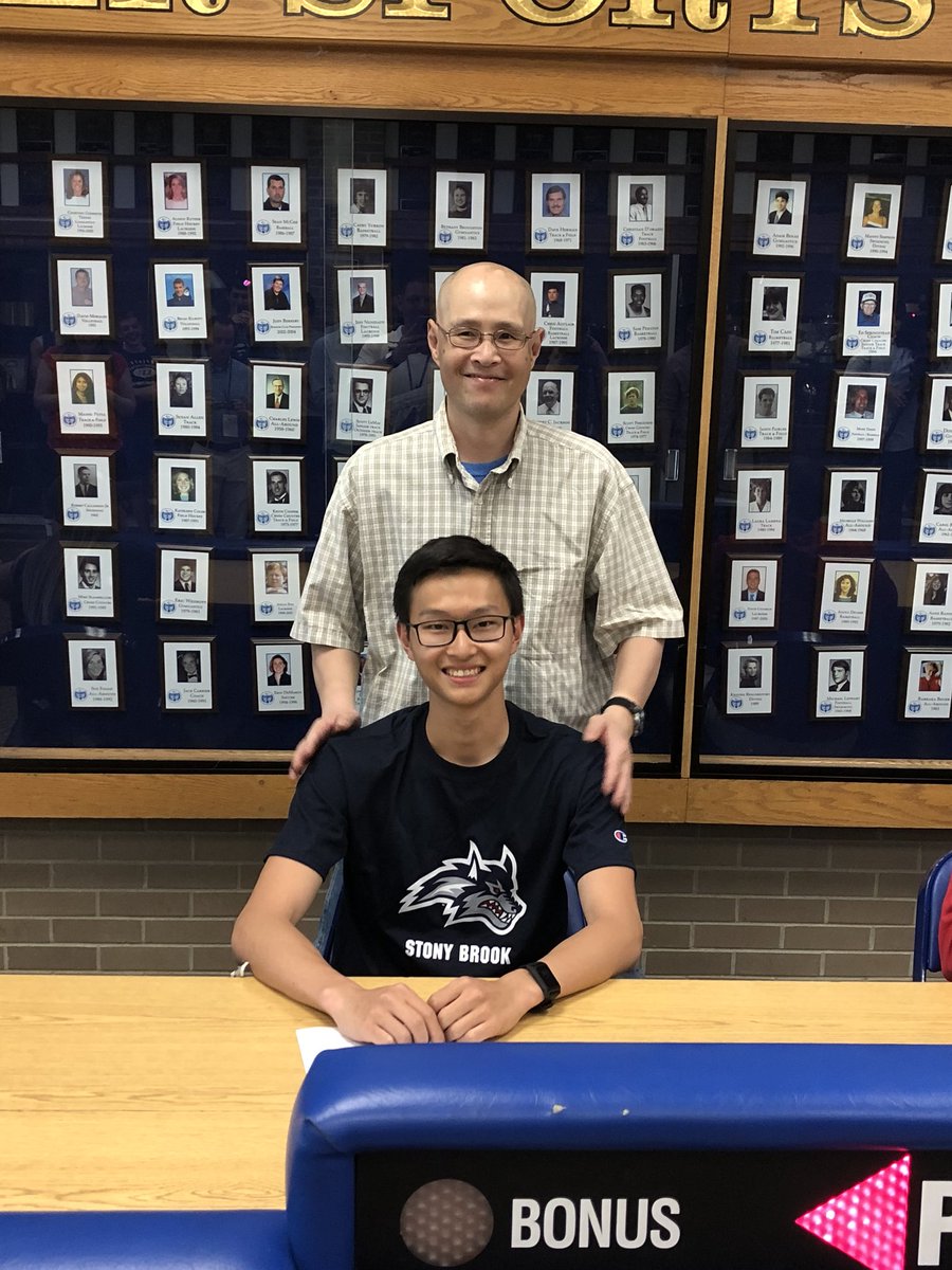 ShakerBlueBison's tweet photo. Congratulations to Jeremy and  family! We are proud of all your accomplishments and wish you all the best with @StonyBrookXCTF https://t.co/2nMuncahkJ