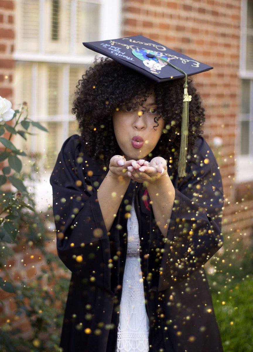 uniquelymickie's tweet photo. Graduating May 11th at 3:00 pm with my BS in Pharmaceutical Sciences, then two years left before I’m walking across the stage for my PharmD degree #PharmDToBe #futuredoctor #GraduatingWhileBlack #GradSzn https://t.co/ai0iFH3h70