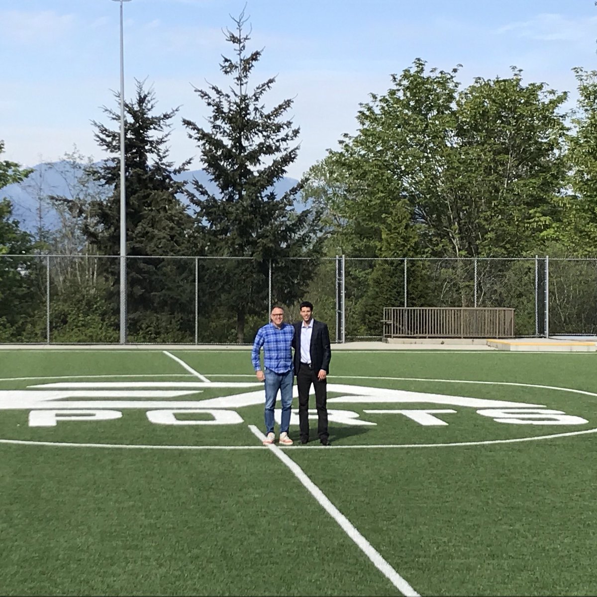 nbagleague's tweet photo. #GLeagueAlum @dujedukan got to visit @EASPORTS HC for his #CareerCrossover Job Shadow! https://t.co/gZo9JywlD4