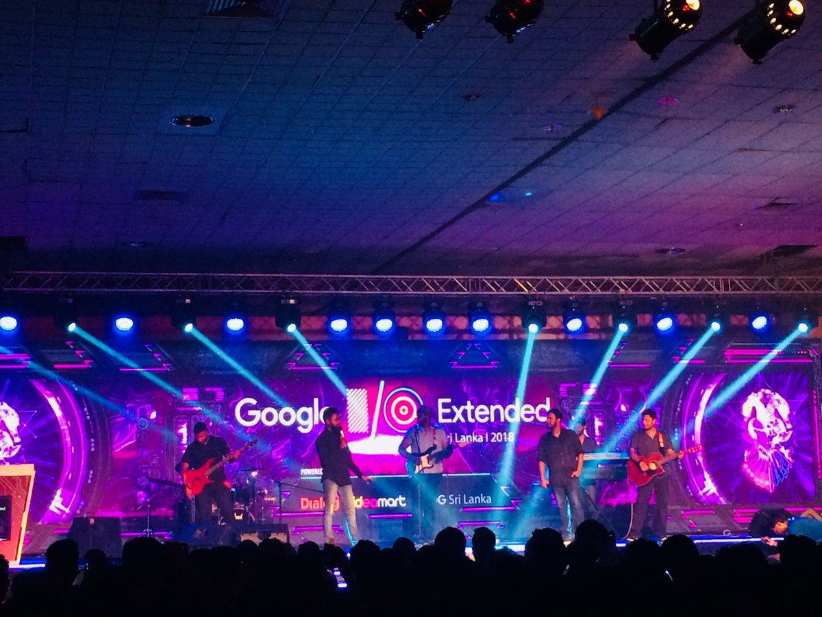 Kushiiiiiiiiya's tweet photo. Akunu on fire 😍🔥
#IO18ExtendedLK #IOLK18 https://t.co/dPblvk2ajb