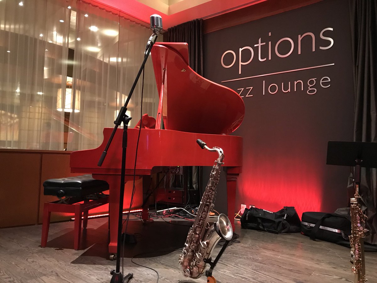 Playing vintage jazz from 7-11 pm with Art Lawless. Options Jazz Lounge.