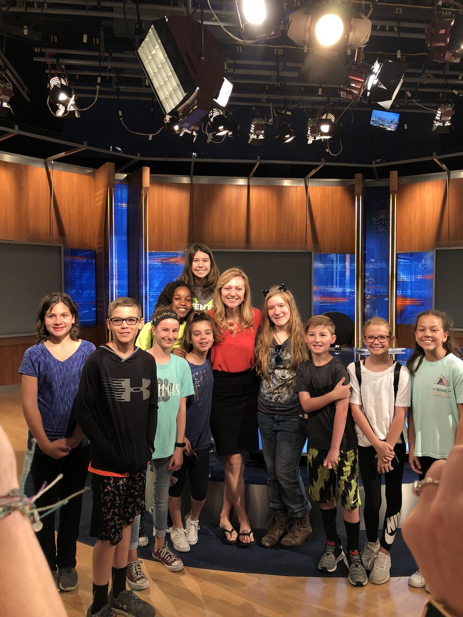 Little_Mel2's tweet photo. Future weather forecasters! Ruth Cherry Media crew. @ruthcherryint @ColleenWeather @wfaa https://t.co/Que94A7Wyz