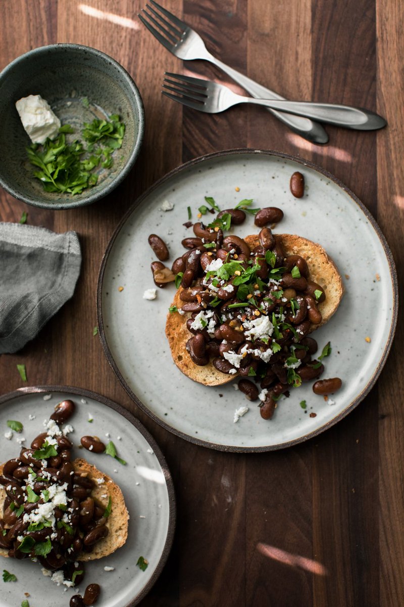 healthy_dinners's tweet photo. Garlicky Bean Toast https://t.co/aDmo3PEzca https://t.co/WIyy9JJyIa