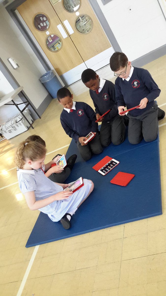 BreakfastPSt's tweet photo. Today we have enjoyed a delicious breakfast, I-Pad fun and a few classic board games (donated by a very kind member of staff) @PleasantStPrim #BreakfastClub #WarmBreakfast #friendship https://t.co/wPivWCFkIv