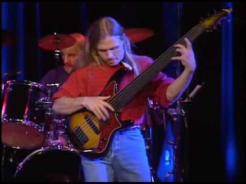 FretlessBassCom's tweet photo. https://t.co/0dnHrrZ3RZ Featured Fretless Bass Music - Moonrigde/Potpourri - Steve Bailey - Steve Bailey - Bass Extremes #fretless #fretlessbass #stevebailey #bassextremes
https://t.co/36JCuDF7yX https://t.co/pbjvdnDzIh